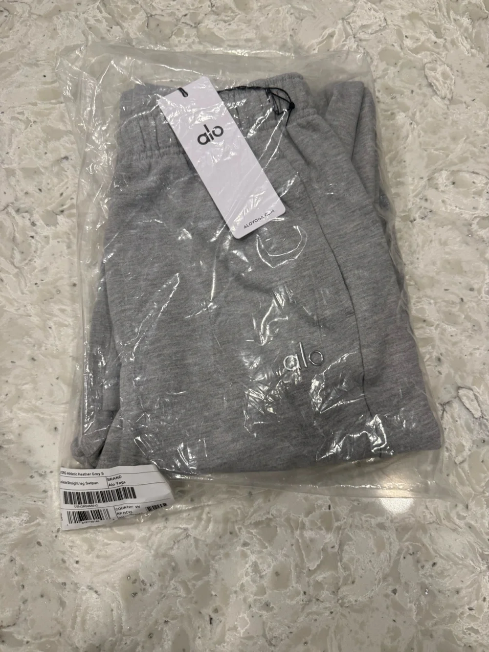 ALO Yoga Men's Heather Gray Jogger Sweatpants